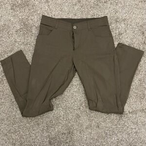 Kuhl Free Radikl Tapered Pant - 33x34 - Vintage Green